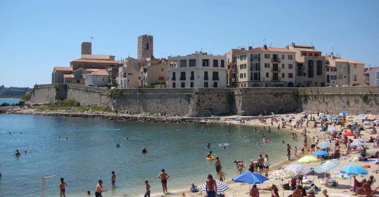 Hostel Crew Lighthouse Antibes Zewnętrze zdjęcie